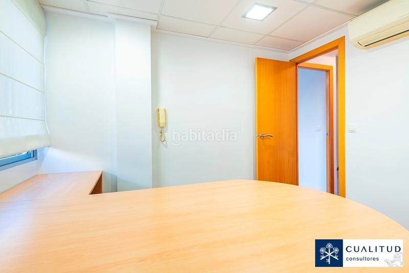 Foto e5556481-92f4-44f9-8c5d-91813f15fd66. Miete büro in Centro Villarreal / Vila - real