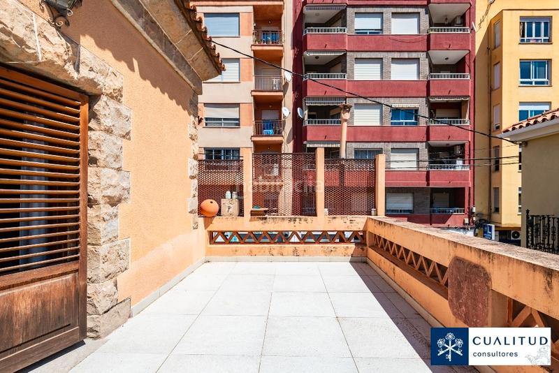 Foto d8cbe028-fabe-47f4-b428-58e4786d3a91. House with fireplace parking in Zona Avenida del Mar Castellón de la Plana