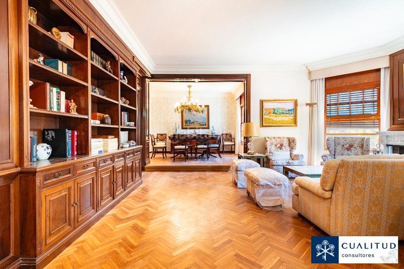 Foto f980228b-cd2c-4385-8955-83a5f086a352. House with fireplace parking in Zona Avenida del Mar Castellón de la Plana