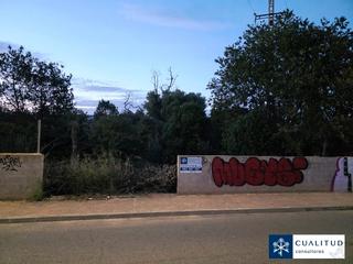 Solar industrial a Carrer dones del magatzem 17. Solar industrial en venta