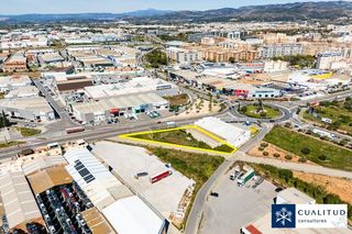 Affitto Area edificabile industriale in Parque Sensal