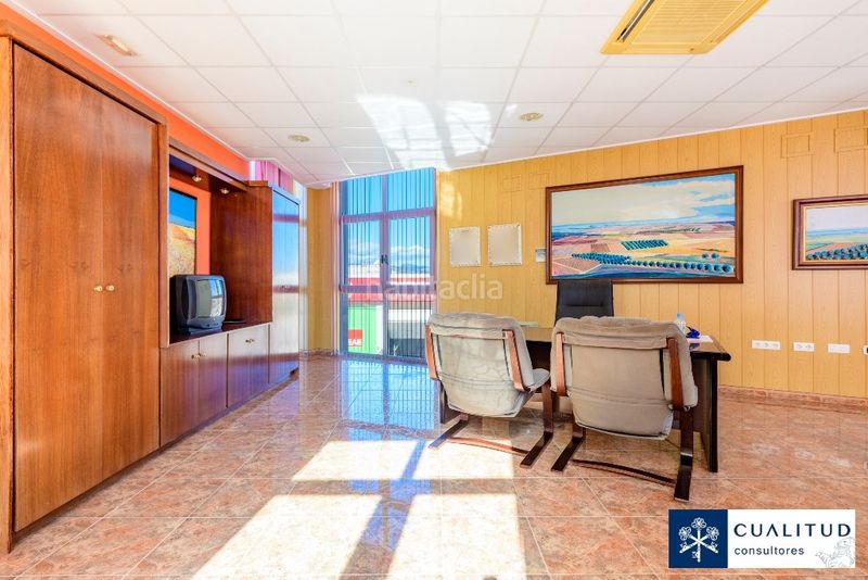 Foto 2b947292-0891-457f-9ad2-a7545bc79359. Nau industrial a Onda