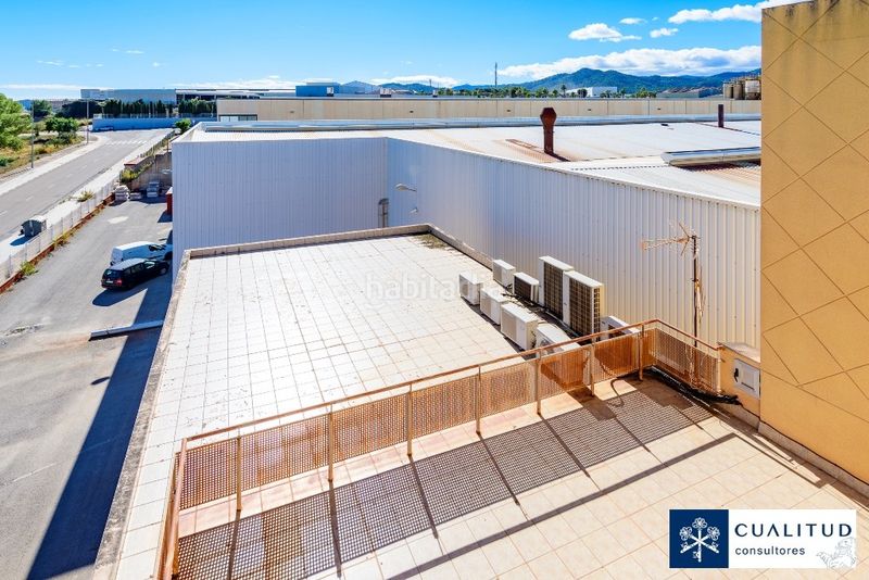 Foto 3e6b21ff-c5aa-4329-a9d5-0b3fa4675365. Nau industrial a Onda