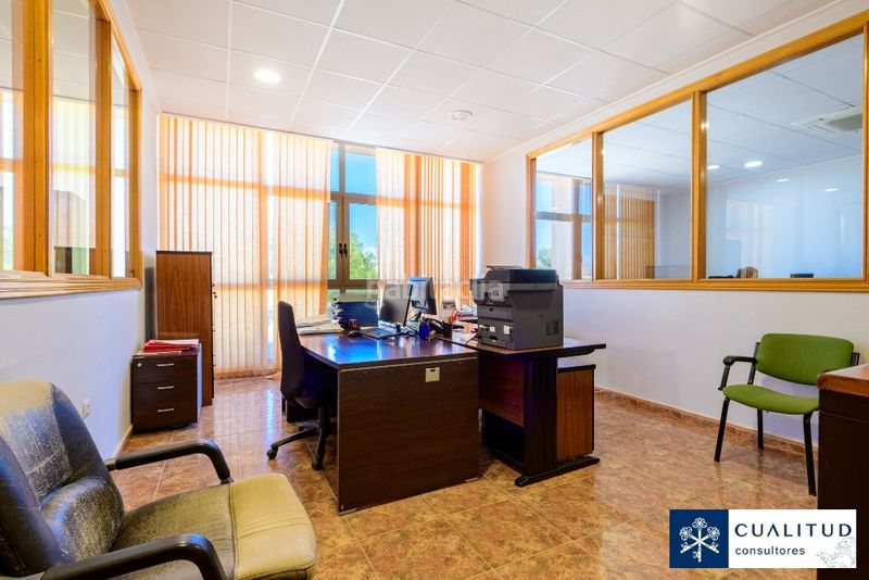 Foto bd762a05-33df-40aa-a008-0ad6b7fa003c. Nau industrial a Onda