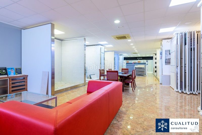 Foto f4597c12-d97a-491a-955c-4109258b3879. Nau industrial a Onda