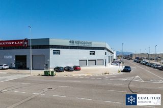 Capannone industriale in Ciutat del Transport - La Salera