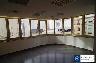 Lloguer Oficina a Casco Histórico. Oficina con ascensor