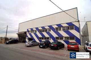 Fabrikhalle in Ciutat del Transport - La Salera. Nave industrial perfectamente ubicada con excelente acceso. a lo