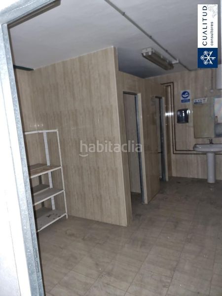 Foto f4bbb3f9-a763-46d8-92f5-d186717eb828. Industrial building in Centro Villarreal / Vila - real