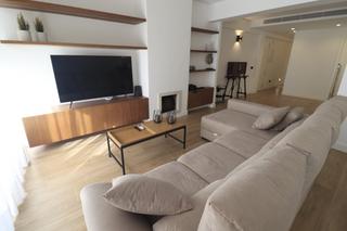 Rent Flat in Calle eivissa 3. Zona paseo mallorca, reformado, nuevo, 3 habitaciones