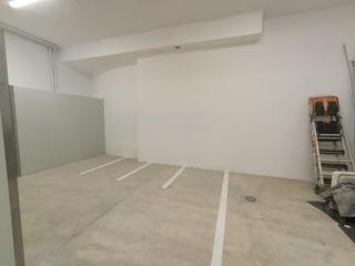 Rent Car parking in El Fortí. Parking para motos