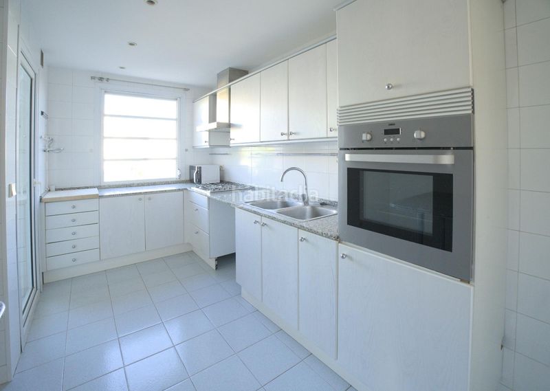 Foto 0277fad9-f6a2-4ab2-ac7e-ea6d76f485ae. Rent penthouse with heating parking in Son Armadams Palma de Mallorca