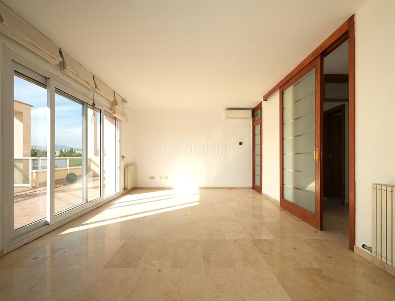 Foto 6cc48763-fe5f-466a-9482-7ae3762de5b3. Rent penthouse with heating parking in Son Armadams Palma de Mallorca