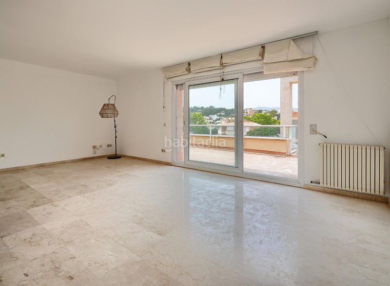 Foto d55728d5-989b-4475-b9a6-8794ce237872. Rent penthouse with heating parking in Son Armadams Palma de Mallorca