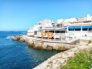 Location Local commercial  Calle el muelle. Restaurante frente al mar - la caleta destacada área turística