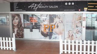 Rent Business premise in Avenida de españa 5. Local - próximo a playa de torviscas & puerto colón