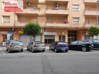 Lloguer Local Comercial a Onil. Local comercial en avenida principal