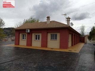Xalet a Centre-Zona Alta. Magnifico chalet a la venta, entorno privilegiado