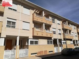 Casa adossada a Petrer. Se vende magnifico adosado en petrer