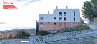 Edifici a Centre-Zona Alta. Venta de edifício  17 apartamentos  9 trasteros  18 garajes