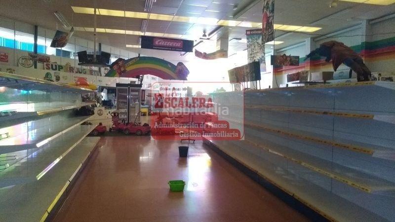 Foto c9e6caa1-ad3d-494e-bde3-d24c2ff6dd0b. Lloguer nau industrial a Ibi