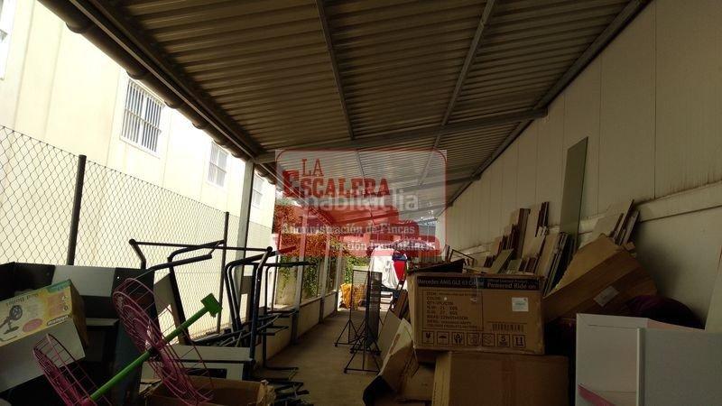 Foto d867cdfa-b7f4-4f2b-82d8-9f604d029a98. Lloguer nau industrial a Ibi