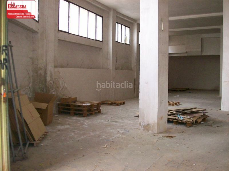 Foto 05bda8fd-00ce-40ae-a52b-cdc062ae0620. Location local commercial dans Onil