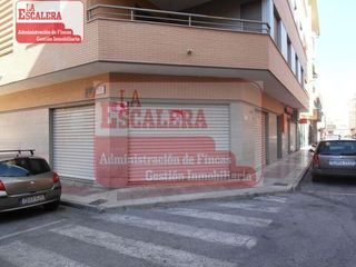 Geschäftsraum in Castalla. Local comercial de 84m2 en castalla, todo exterior