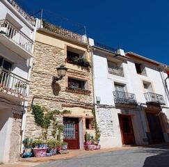 Casa adossada a Castell de Castells. Vende conjunto de adosados nuevos, castell de castells