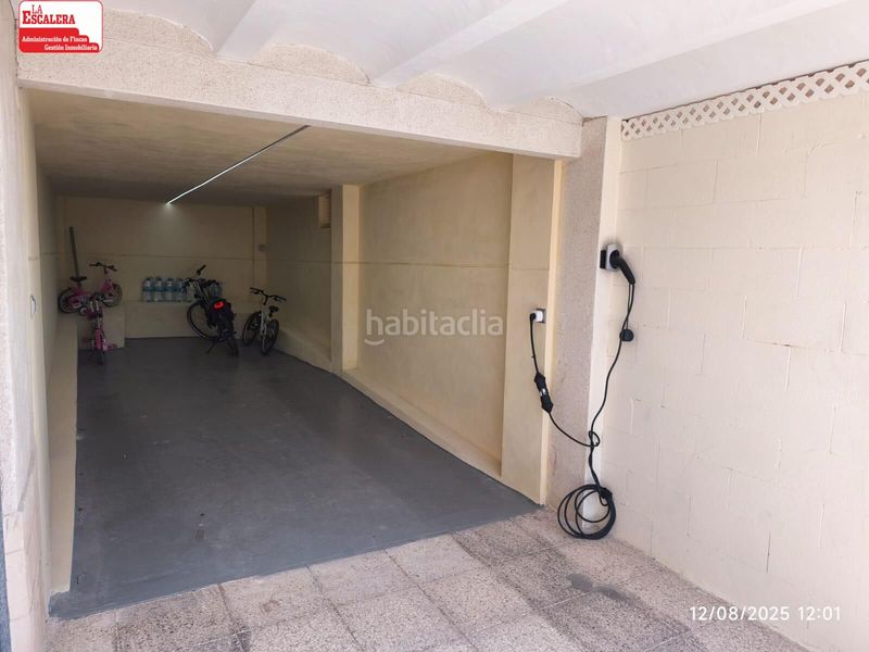 Foto 590e6a44-4941-427e-bcad-1b8b06e44f90. Xalet amb calefacció aparcament piscina a Castalla