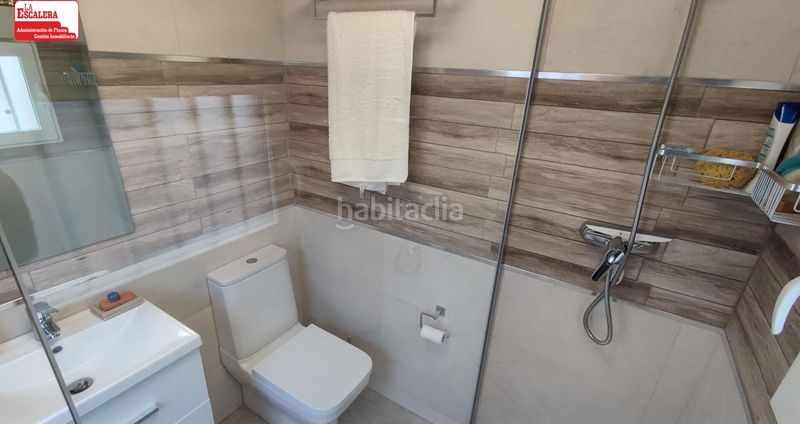 Foto d53d48b0-c797-4483-a921-74186bd6d1fe. Xalet amb calefacció aparcament piscina a Castalla