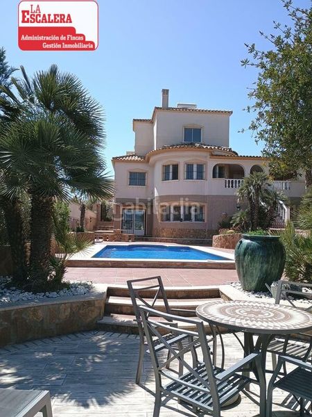 Foto cea79332-ce9d-4589-90ef-bce6eda59c18. Xalet amb calefacció aparcament piscina a Castalla