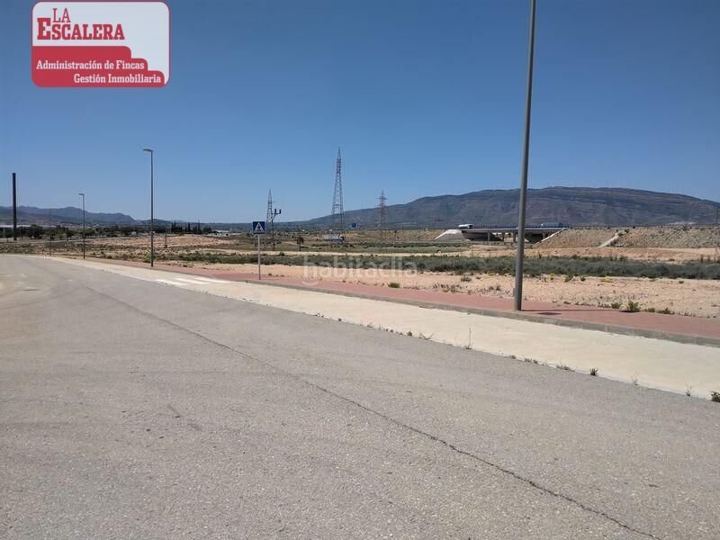 Foto bfc88aca-16aa-4c2f-97ee-a7f0dba4cca4. Area edificabile industriale in Caudete