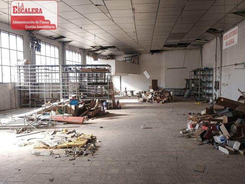 Foto 1ab99b06-d537-476c-9c45-02e3640fe872. Fabrikhalle in avenida de alcoy 47 in Centre-Zona Alta Alcoi