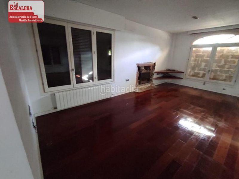 Foto d1ea607a-b624-4106-9657-0fc673b48199. Casa amb aparcament a Campello Pueblo Campello (el)