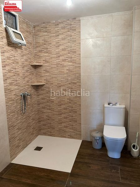 Foto d21dc2c5-d2b5-4180-a812-164fd628e4af. Casa adossada amb aparcament a Santa Rosa Alcoi
