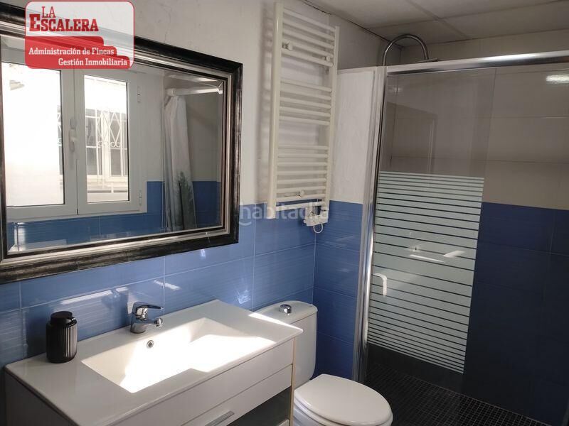 Foto 7370c8b4-d976-4a4b-94be-cbeb7a9a996a. Casa adossada a Ibi