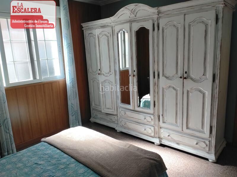 Foto d7725966-3602-468f-87bf-ef65153e548e. Casa adossada a Ibi