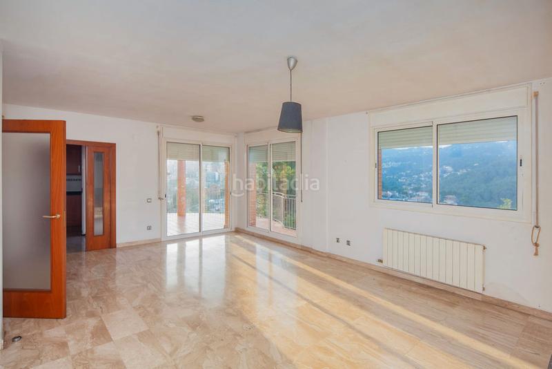 Foto 28eef3fb-cc12-47ad-8a7a-f31beb8c0a06. Chalet avec parking piscine dans Corbera de Llobregat