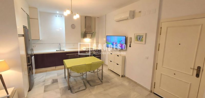 Foto 38cbac33-59b8-41dd-b47d-e095cc99ba29. Rent flat in Encarnación - Regina Sevilla