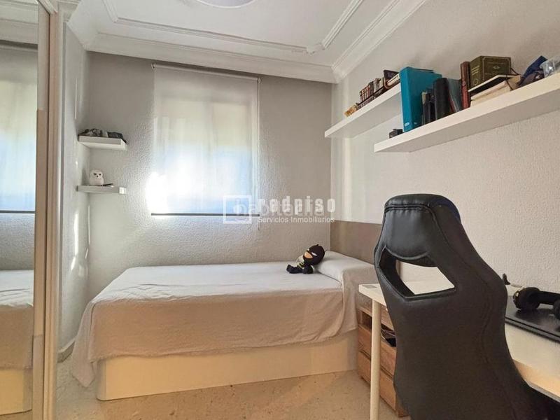 Foto 37aec5e1-db07-42a4-abae-5755c91a48f8. Appartement avec chauffage dans Juan XXIII - Rochelambert Sevilla