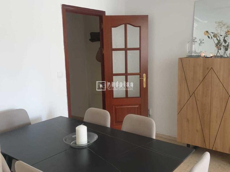 Foto 41cb9365-35c2-468d-bc88-3e4ddc1435d4. Appartement avec chauffage dans Juan XXIII - Rochelambert Sevilla
