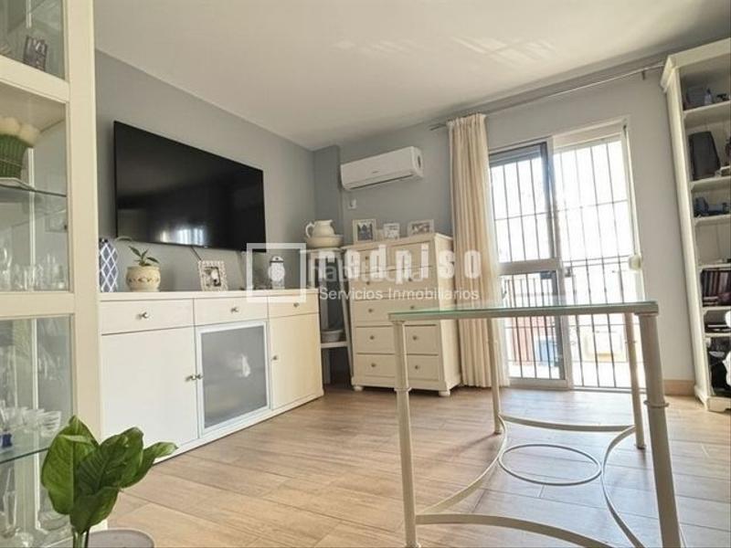 Foto 6d8b1d76-5d8d-4922-ba4e-f80590e35853. Piso  reformado en zona Lepanto en Lepanto Mairena del Aljarafe