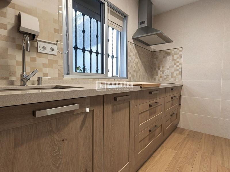 Foto a45b8ec2-1be6-4c4b-8e0a-193c1ea2fe4d. Piso  reformado en zona Lepanto en Lepanto Mairena del Aljarafe