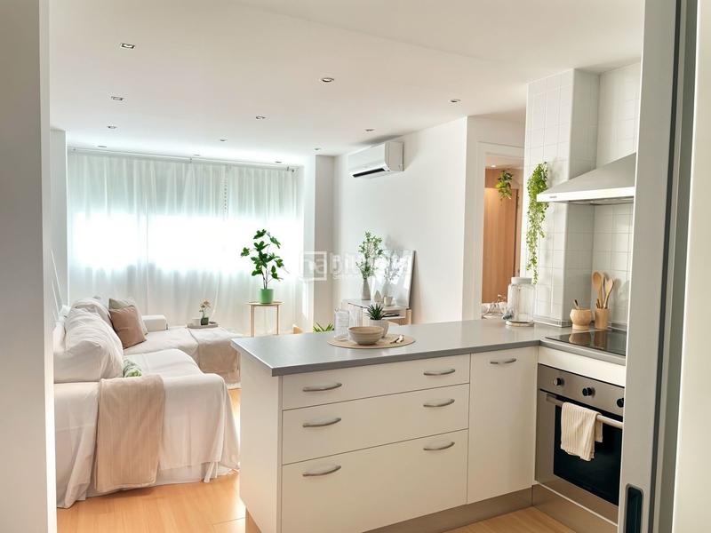 Foto f34a8abb-147e-4773-8cf6-815860fc48b1. Piso  reformado de 2 habitaciones en Barrio Alto San Juan de Aznalfarache