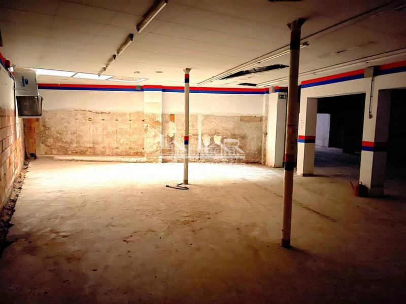 Foto 35b34072-e17a-4d3e-8c53-d94a81463ead. Rent business premise in Centre Vic