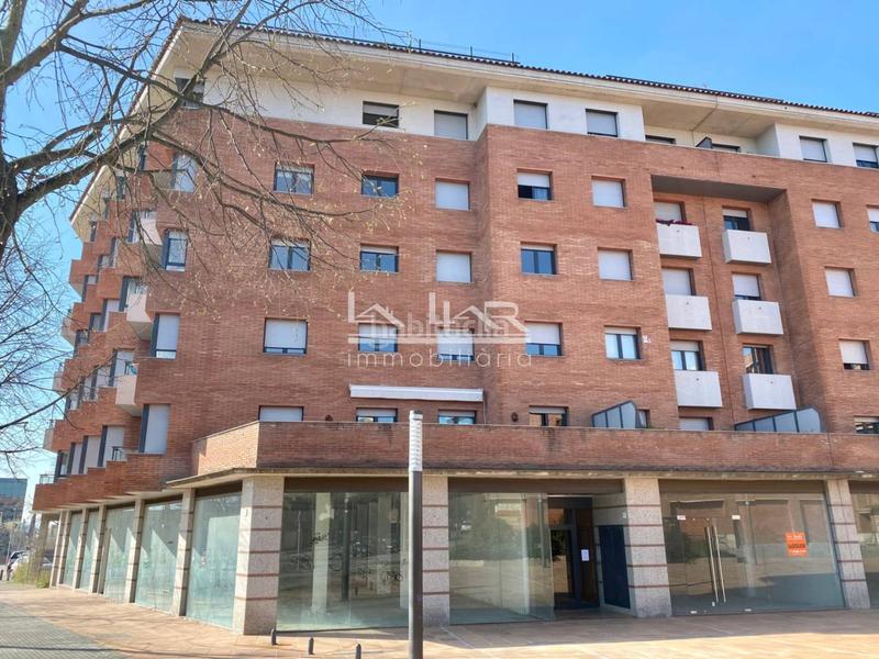 Foto 409ddc22-9249-4c24-8342-589c0e28ab24. Alquiler local comercial en perot rocaguinarda 9999 local comercial de nueva construcción en alquiler en Vic