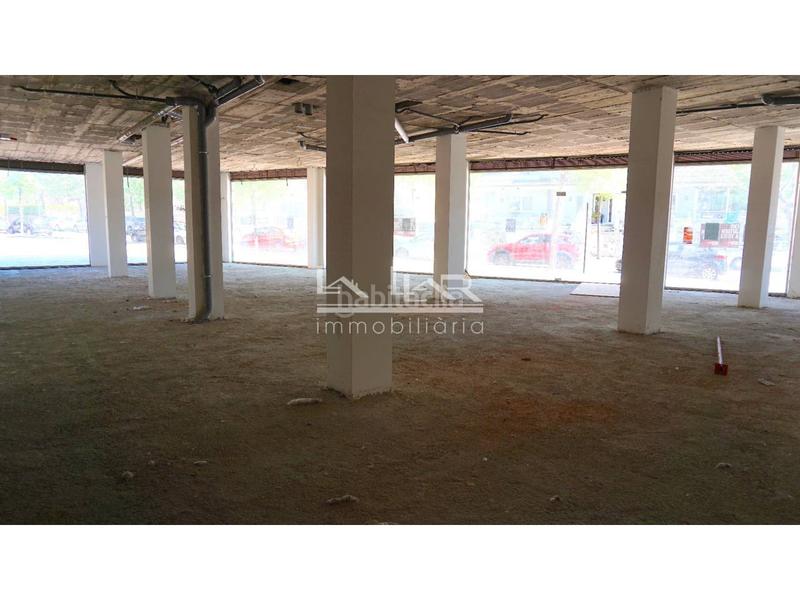 Foto 2306b12e-6a48-41fc-b36f-ea2e501e4ad2. Location local commercial dans perot rocaguinarda 9999 dans Vic