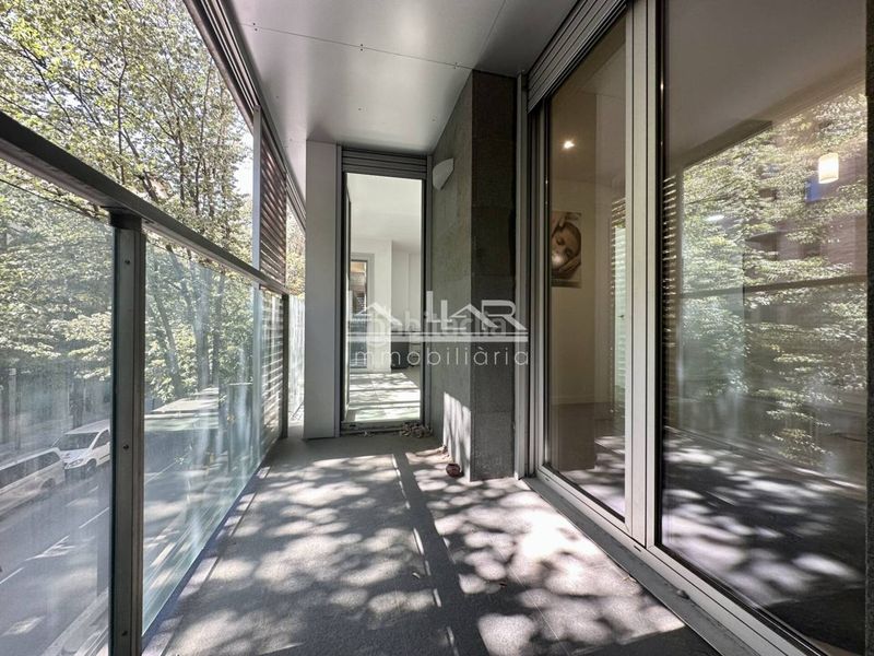 Foto d7679730-717f-46b3-850c-c933da20a369. Miete büro in Centre Vic