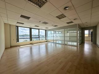 Location Bureau  Figueres. Oficina exterior